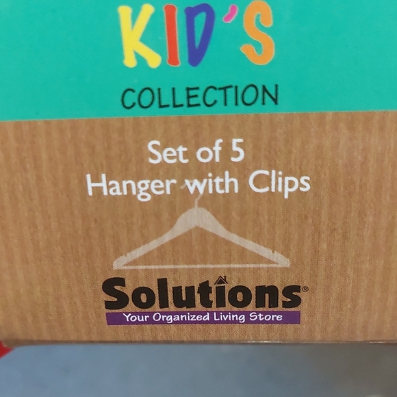 NWT, Solutions Kids Collection Multi-Color Hangers with Clips - Picture 2 of 3